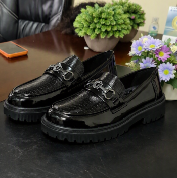 Elegant Ladies Brogues